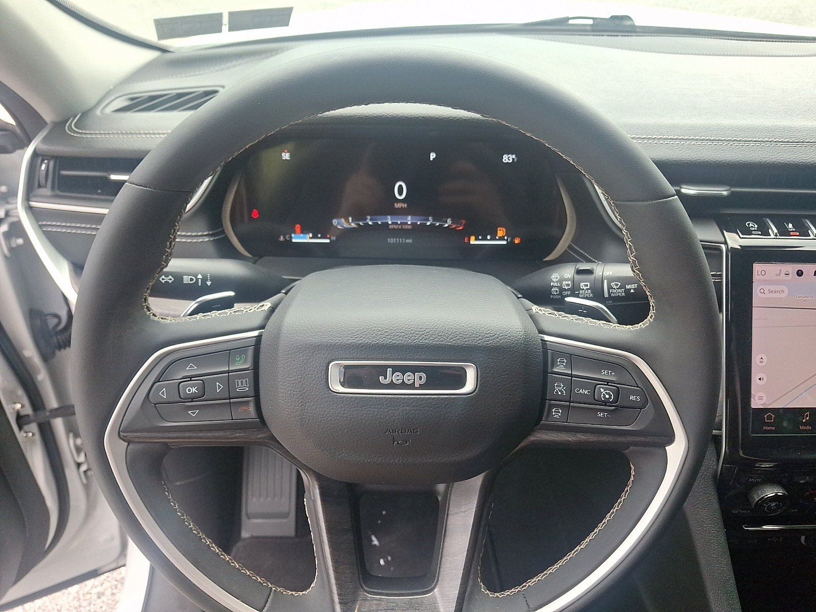Used 2023 Jeep Grand Cherokee L Limited w/ Black Appearance Package AWD/4WD image 19