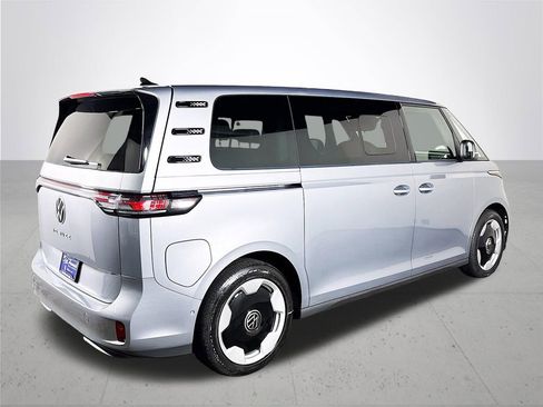 New 2025 Volkswagen ID. Buzz Pro S image 6