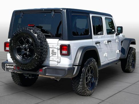 Used 2025 Jeep Wrangler Unlimited Sport AWD/4WD image 12