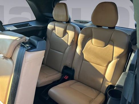 Used 2021 Volvo XC90 T6 Inscription image 16