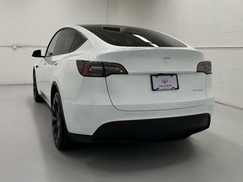 Used 2023 Tesla Model Y Long Range image 8