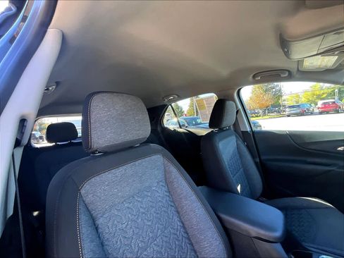 Used 2022 Chevrolet Equinox LT image 22