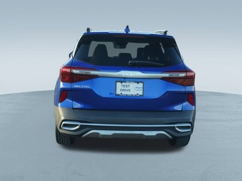 Used 2023 Kia Seltos S image 7