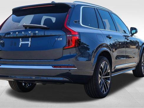 New 2026 Volvo XC90 T8 Plus w/ Protection Package Premier AWD/4WD image 4