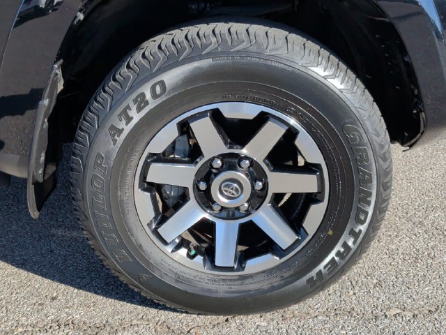 Certified 2023 Toyota 4Runner TRD Off-Road Premium w/ Off Road Premium Plus Package AWD/4WD image 9