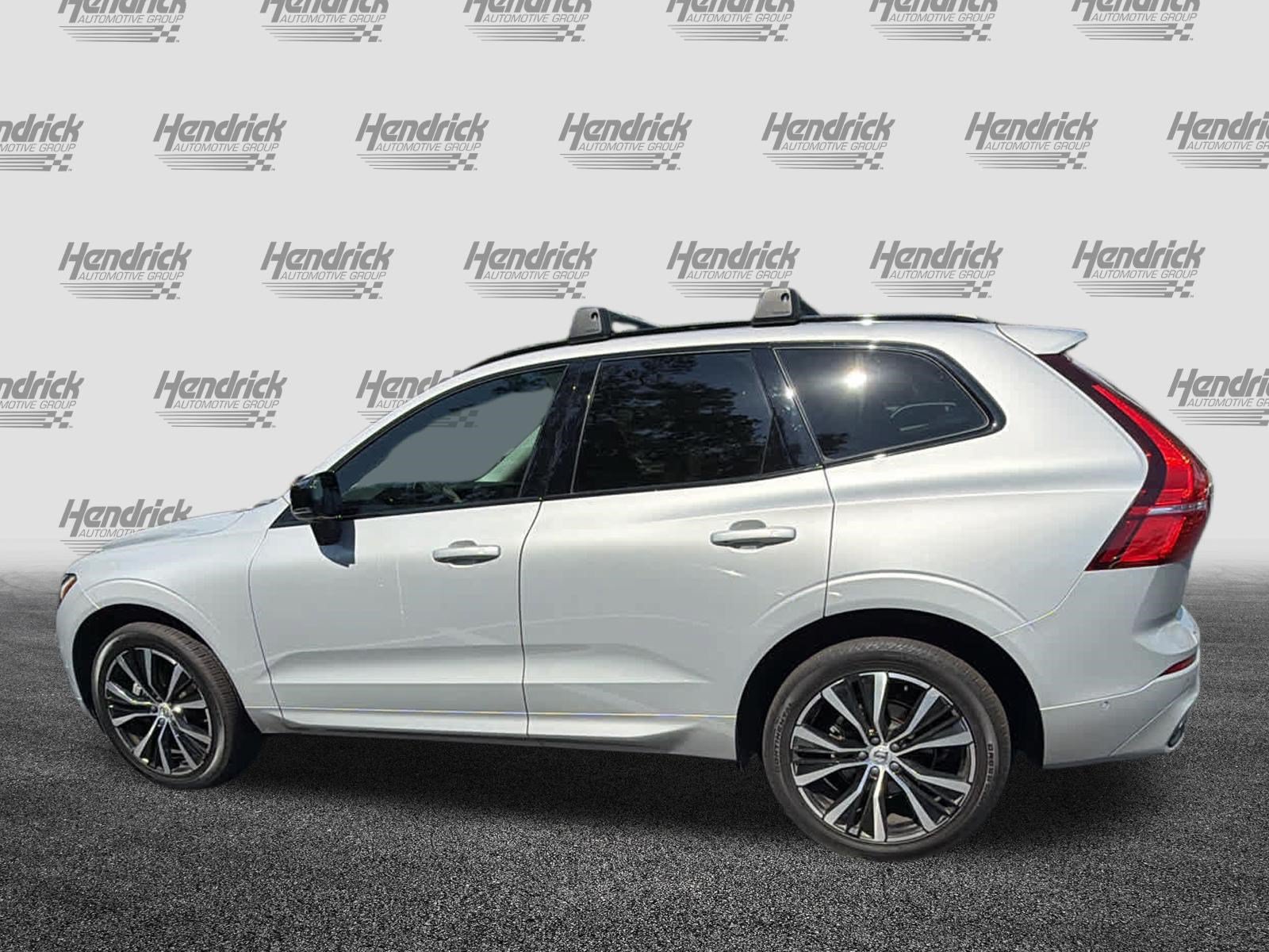 Used 2024 Volvo XC60 B5 Plus w/ Protection Package Premier AWD/4WD image 10