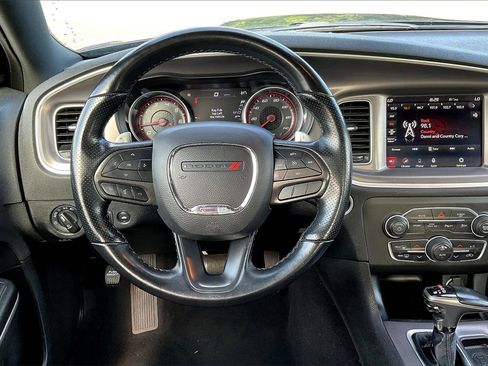 Certified 2022 Dodge Charger GT image 5