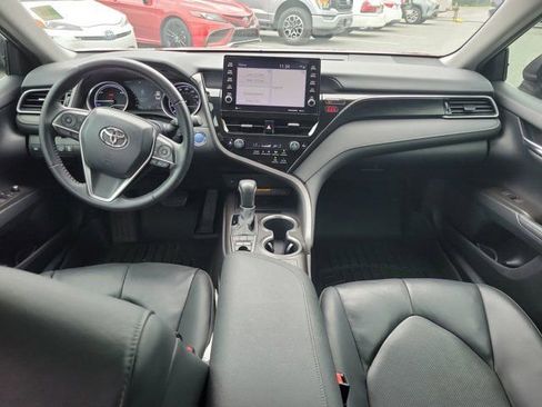 Used 2021 Toyota Camry XLE FWD image 21
