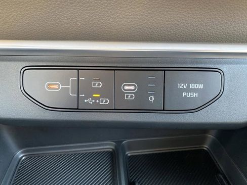 New 2026 Kia Carnival EX image 25