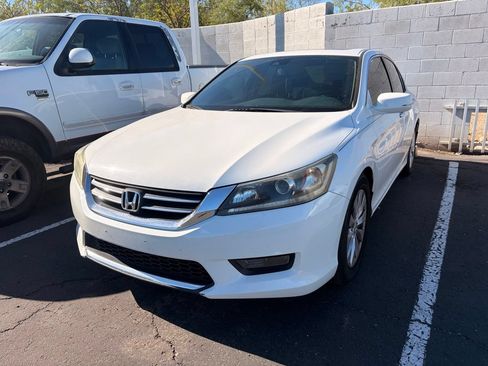 Used 2015 Honda Accord EX-L image 2