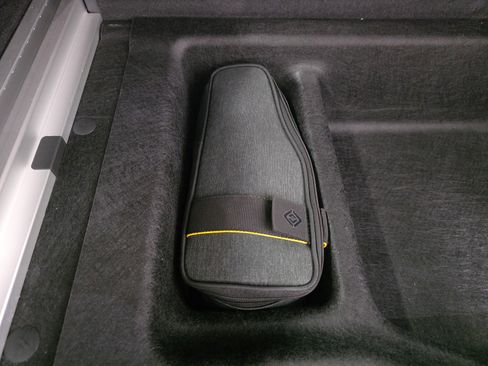 Used 2024 Rivian R1S Adventure AWD/4WD image 34