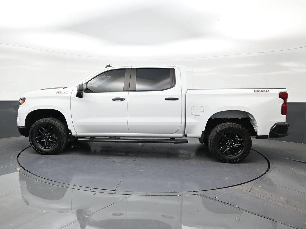Used 2024 Chevrolet Silverado 1500 Custom Trail Boss AWD/4WD image 2