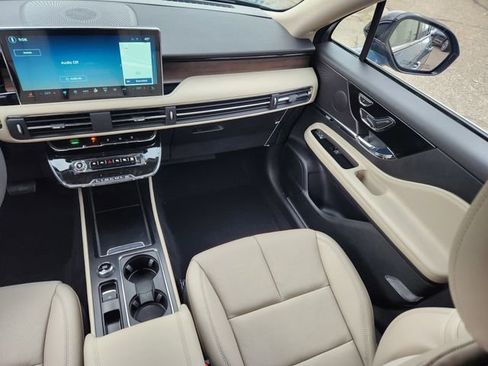 New 2026 Lincoln Corsair Reserve w/ Towing Package image 12