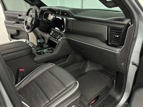 Used 2025 GMC Sierra 1500 AT4X image 63