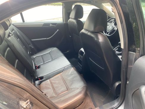Used 2018 Volkswagen Jetta SE FWD image 22