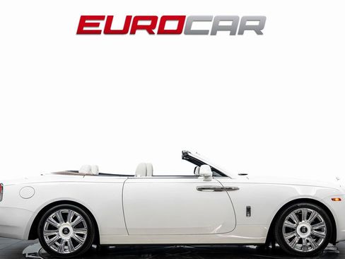 Used 2016 Rolls-Royce Dawn image 7