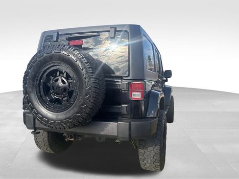 Used 2017 Jeep Wrangler Unlimited Sport image 11