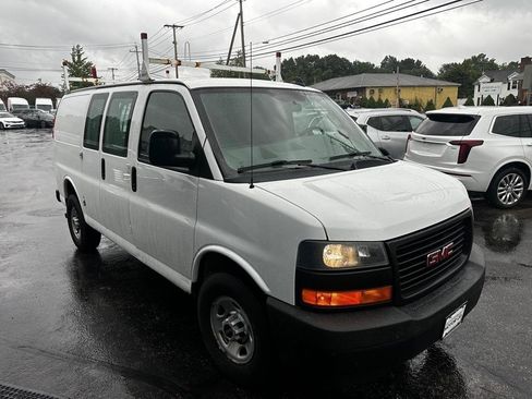 Used 2020 GMC Savana 2500 w/ Driver Convenience Package RWD image 6