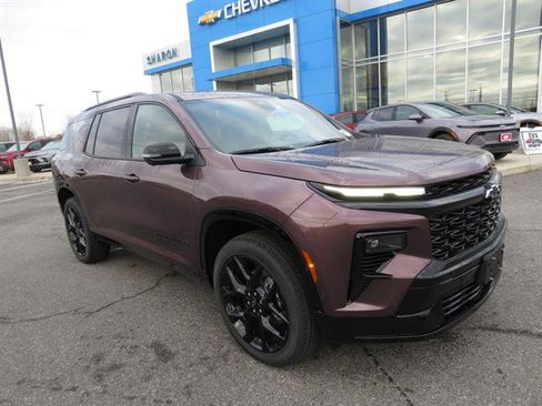 New 2026 Chevrolet Traverse RS w/ LPO, Floor Liner Package image 2