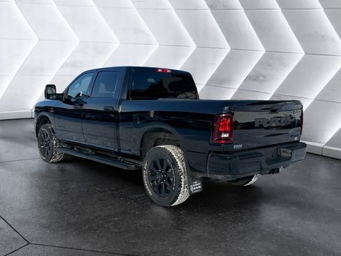 New 2026 RAM 2500 Big Horn AWD/4WD image 3