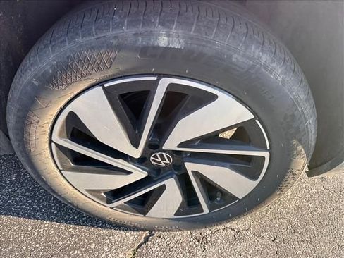 Used 2024 Volkswagen Atlas SE image 38