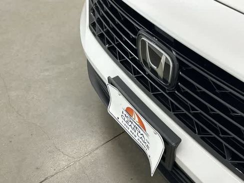 Used 2025 Honda Accord LX image 29