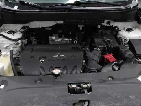 Used 2016 Mitsubishi Outlander Sport ES FWD image 12