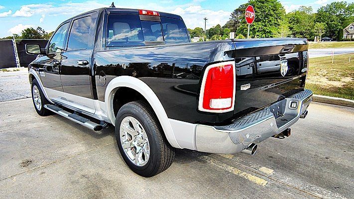 Used 2015 RAM 1500 Laramie w/ Convenience Group AWD/4WD image 7