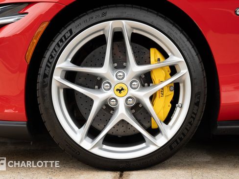 Used 2022 Ferrari Roma RWD image 13