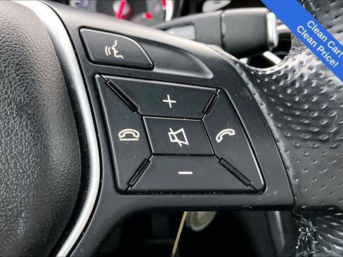 Used 2015 Mercedes-Benz GLA 250 4MATIC image 27