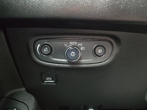 Used 2021 GMC Terrain SLT w/ LPO, Floor Liner Package AWD/4WD image 22