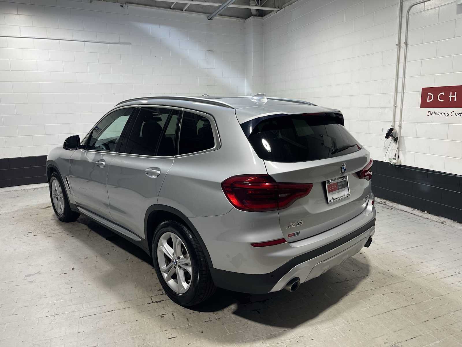 Used 2020 BMW X3 xDrive30i w/ Premium Package AWD/4WD image 4