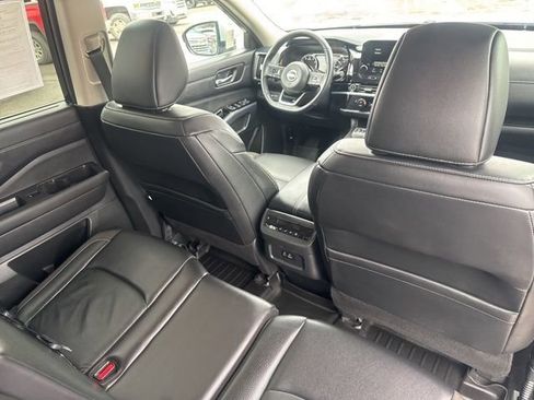 Used 2022 Nissan Pathfinder SL w/ Cargo Package image 29