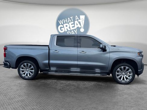 Used 2020 Chevrolet Silverado 1500 High Country w/ Technology Package image 2