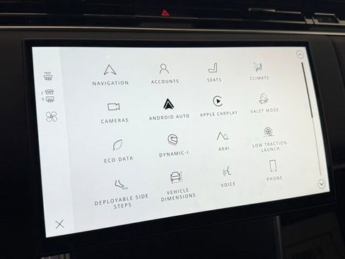 Certified 2025 Land Rover Range Rover SV image 37