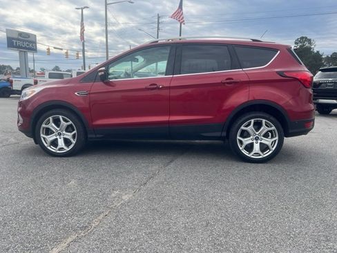 Certified 2019 Ford Escape Titanium image 3