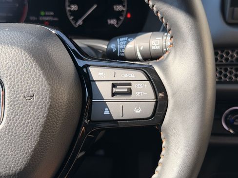 Certified 2025 Honda HR-V Sport image 24