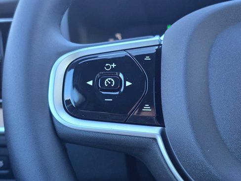 New 2026 Volvo XC60 B5 Plus w/ Climate Package image 32