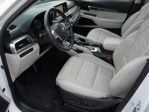 Used 2020 Kia Telluride SX w/ SX Prestige Package image 12