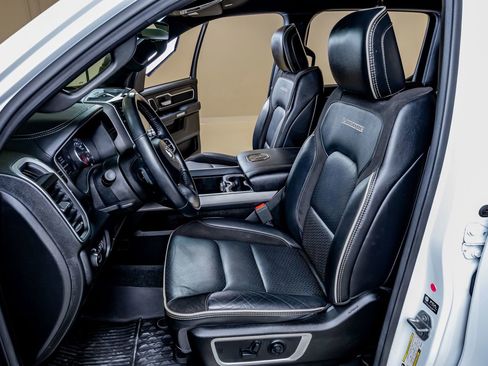 Used 2021 RAM 1500 Laramie image 28