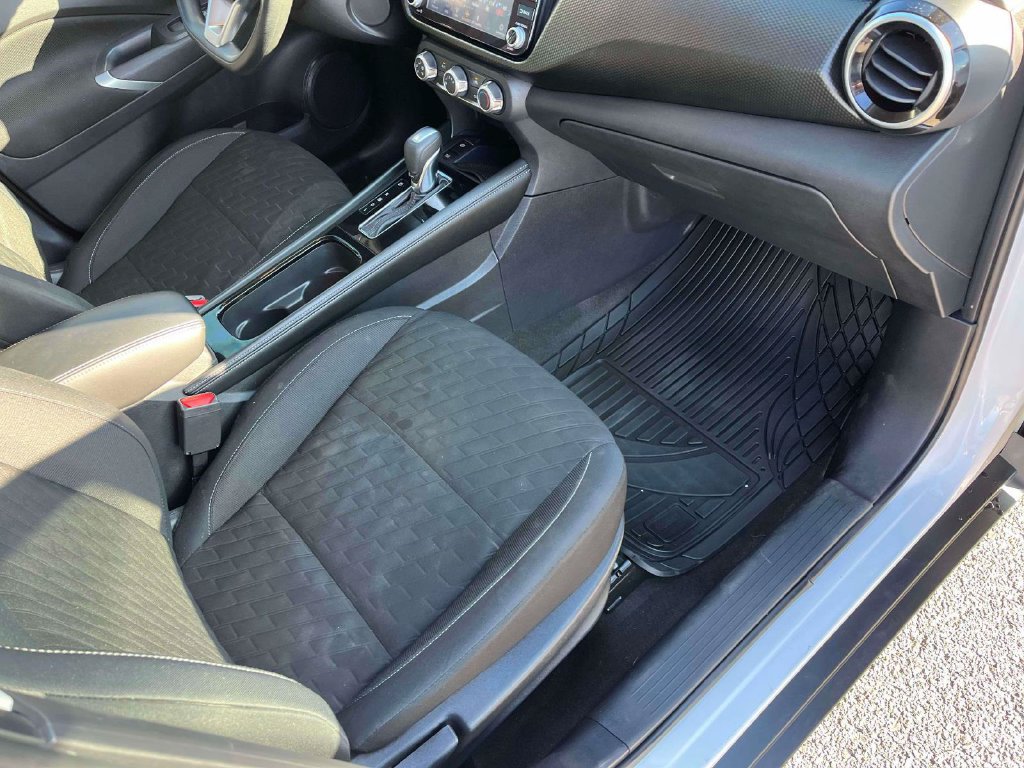 Used 2024 Nissan Kicks SV FWD image 11