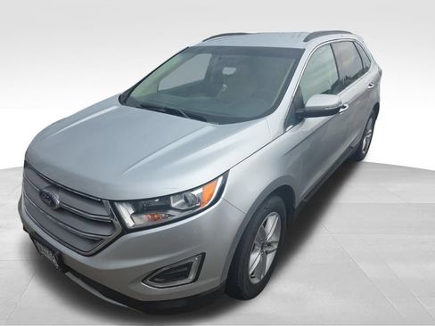 Used 2018 Ford Edge SEL w/ Equipment Group 201A AWD/4WD image 2