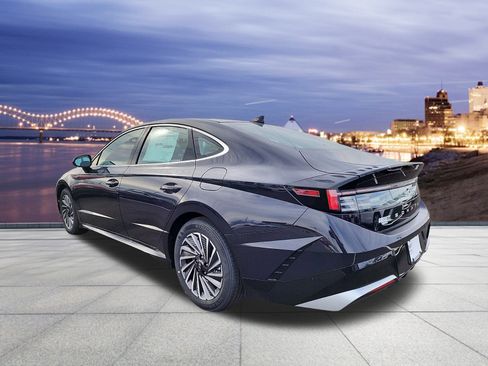 New 2024 Hyundai Sonata SEL image 3