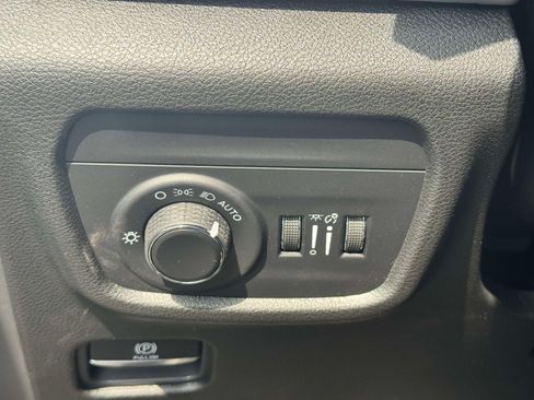 Used 2026 Jeep Grand Cherokee Laredo X AWD/4WD image 19