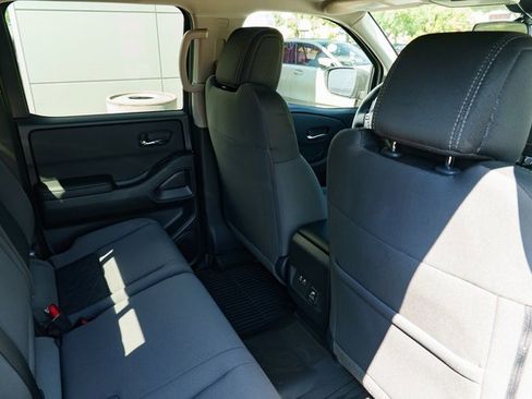 New 2025 Nissan Frontier SV w/ SV Convenience Package image 28