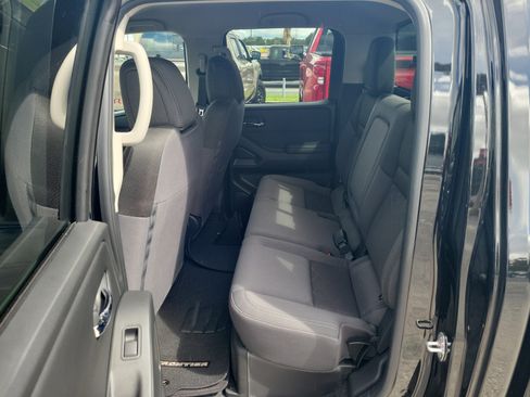 Certified 2025 Nissan Frontier SV w/ SV Convenience Package RWD image 13