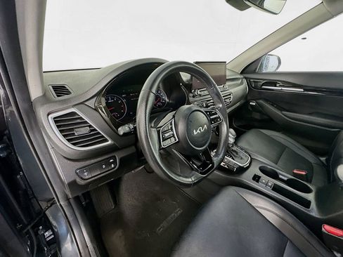 Used 2023 Kia Seltos SX w/ SX Sunroof Package AWD/4WD image 9