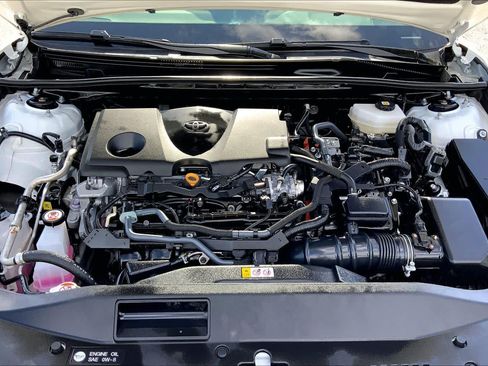 Used 2025 Toyota Camry SE FWD image 31