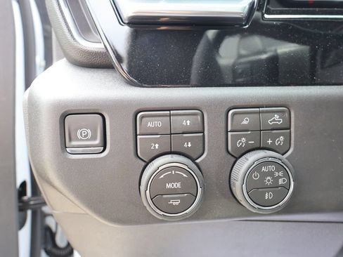 New 2026 Chevrolet Silverado 1500 LT Trail Boss w/ LT Trail Boss Premium Package AWD/4WD image 14