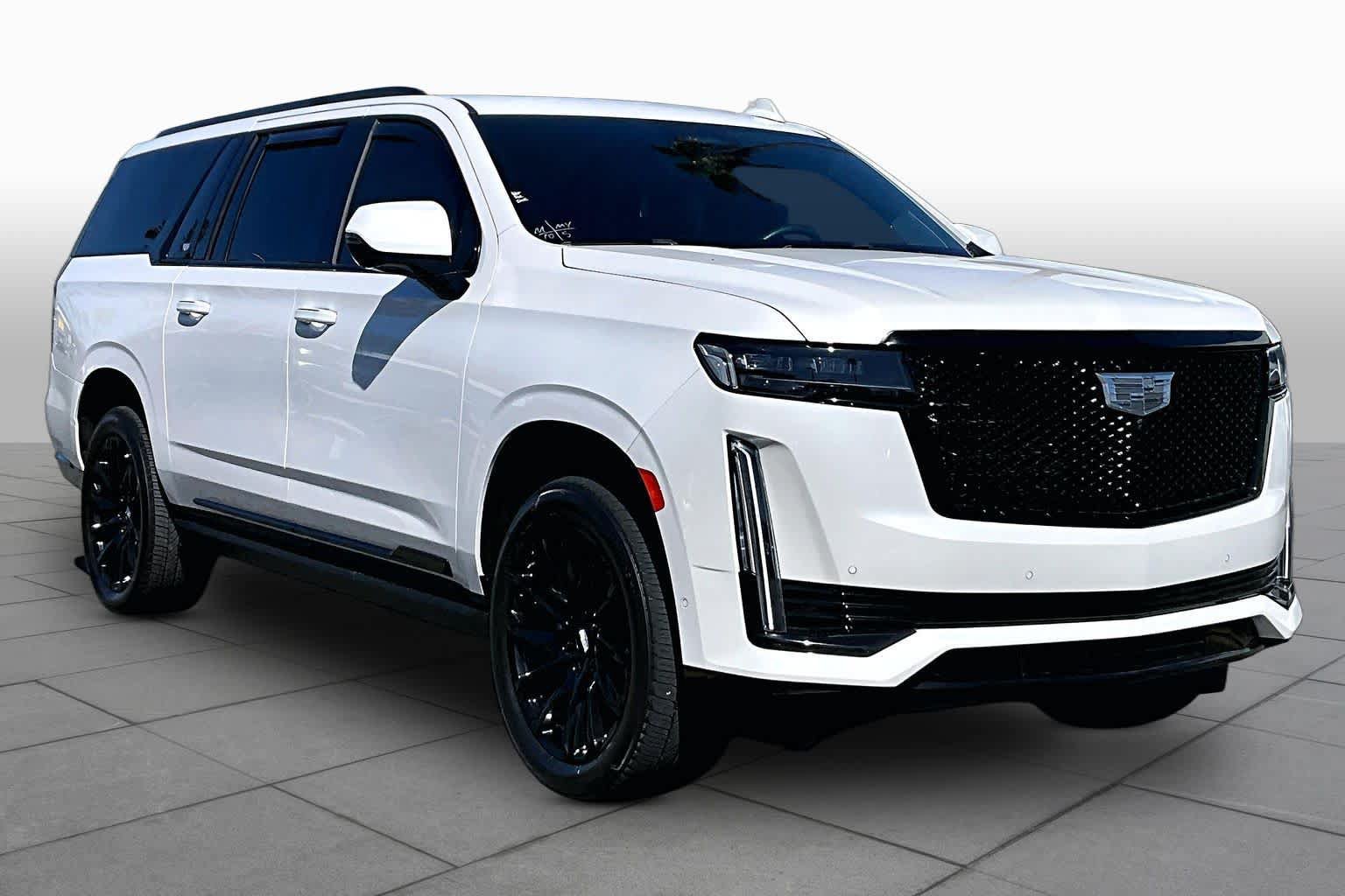 Used 2023 Cadillac Escalade ESV Sport Platinum w/ LPO, ONYX Package AWD/4WD image 2